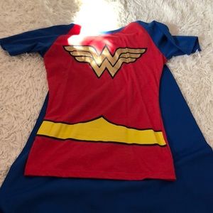 wonder woman shirt w cape